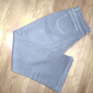 WOMEN'S JEANS